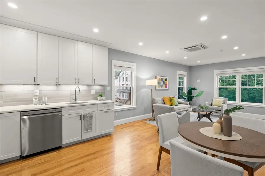 15 Ashland St #2A, Boston, MA 02122 - #3