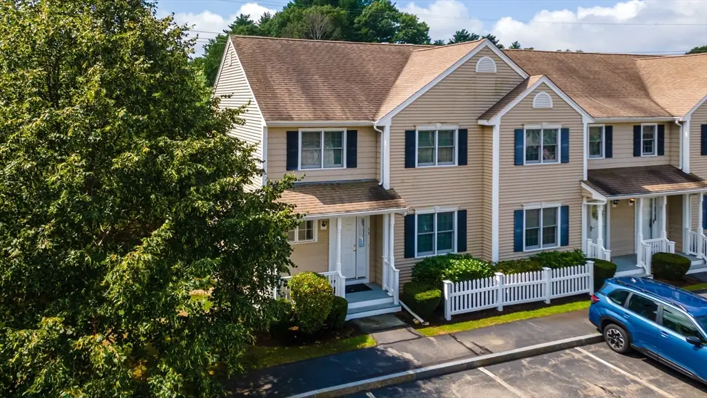 33 Freedom Cir #33, Pembroke, MA 02359 - #1
