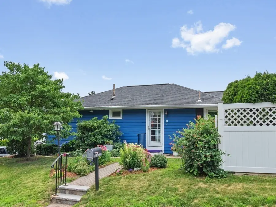 39 Smart Street, Waltham, MA 02451 - #2