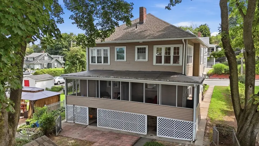 34 Daniels St #34, Lowell, MA 01852 - #3