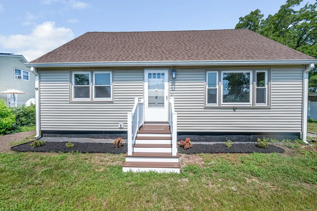 68 Waldo St, Lowell, MA 01852 - #1