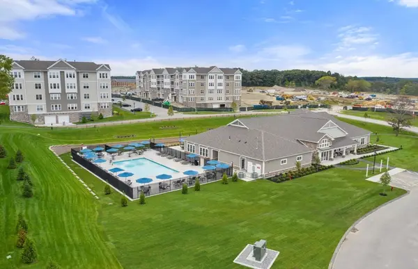 5 Peters Farm Way #404, Westborough, MA 01581
