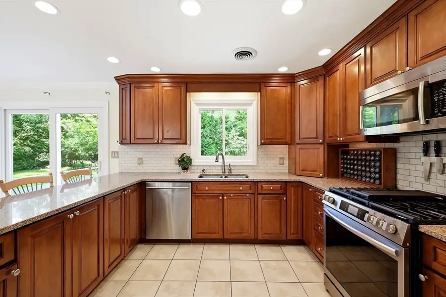 78 Branch St, Longmeadow, MA 01106 - #3