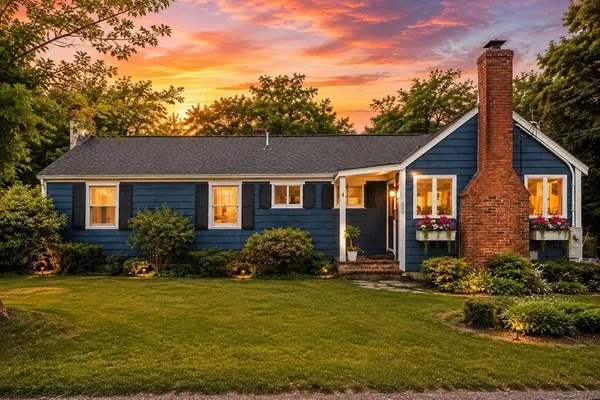 495 Thicket St, Weymouth, MA 02190