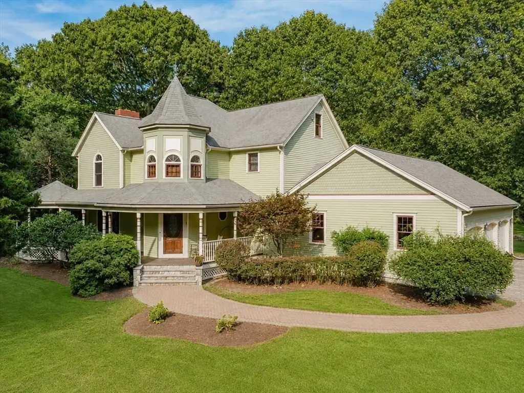 5 Captain Harris Dr, Assonet, MA 02702 - #1