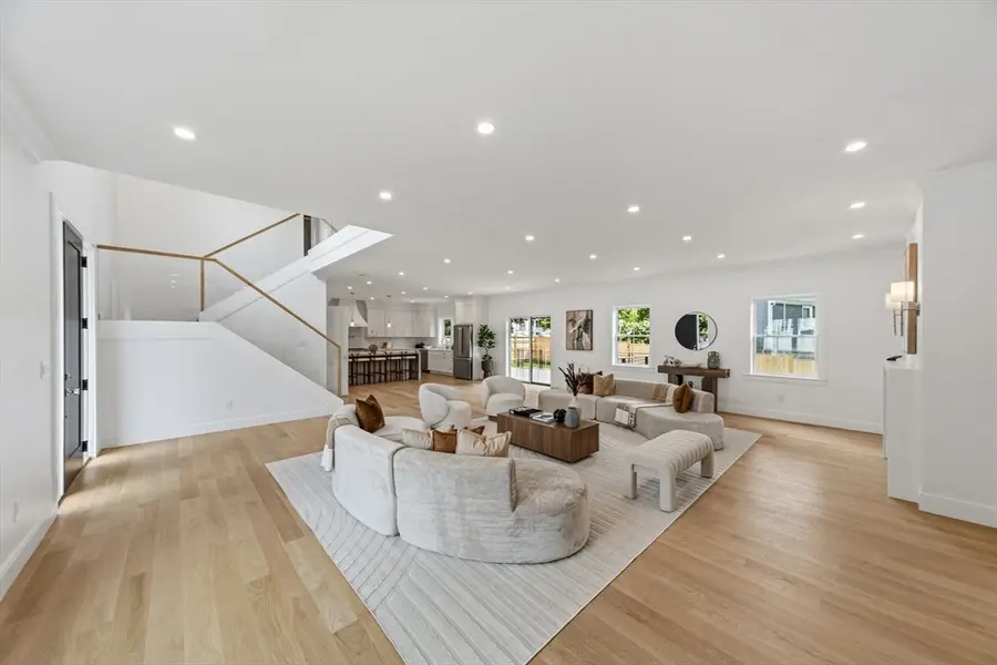 35 Fairview Ave, Lynnfield, MA 01940 - #3