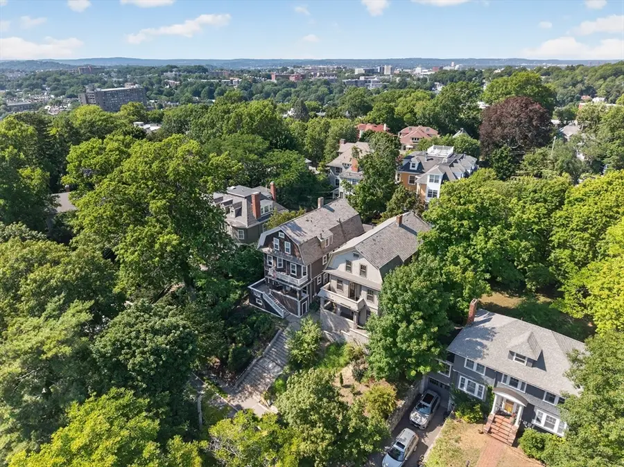 103-105 Colbourne Crescent, Brookline, MA 02445 - #2