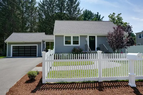 1 Charlesgate Road, Hopedale, MA 01747