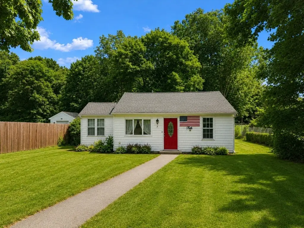 7 Arthur Street, Seekonk, MA 02771 - #1