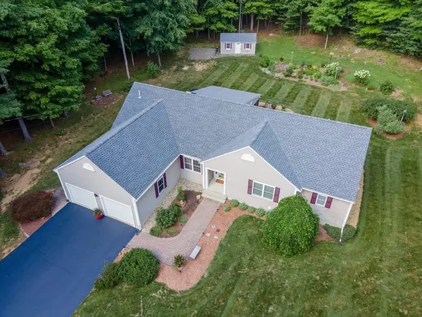 383 Mashapaug Rd, Holland, MA 01521