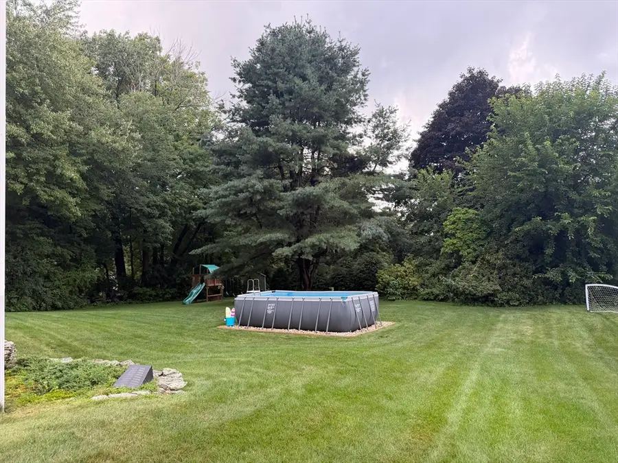 4 Robertson Rd, Auburn, MA 01501 - #3