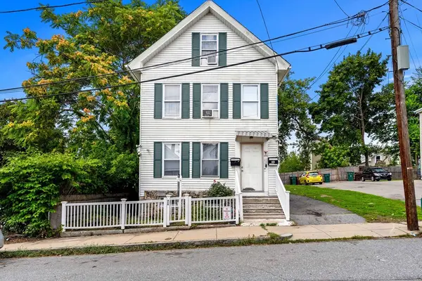 42 Albion Street, Lowell, MA 01850