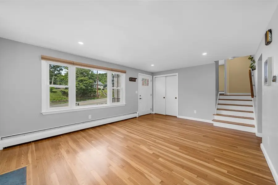 566 Main St, Stoneham, MA 02180 - #3