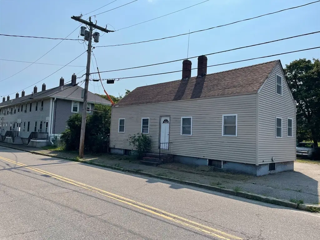 28 N Spooner St, Plymouth, MA 02360 - #1