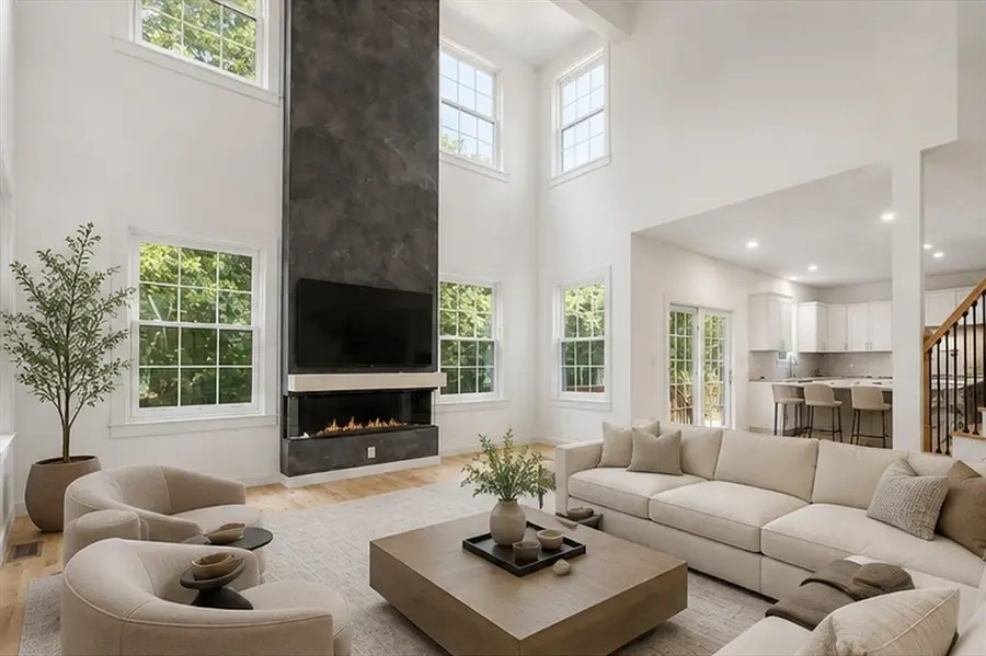 178 Willow, Stoughton, MA 02072 - #3