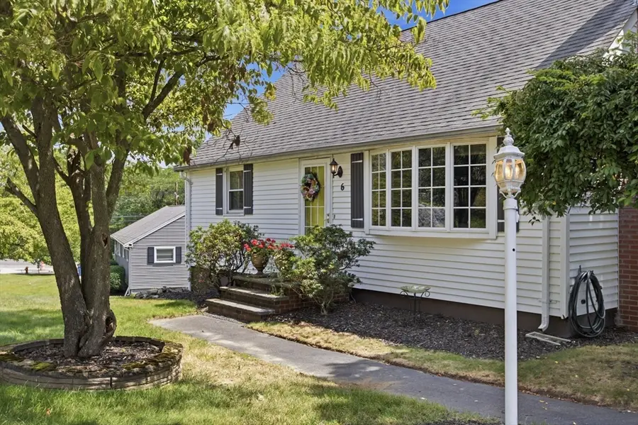 6 Locke Road, Billerica, MA 01821 - #2