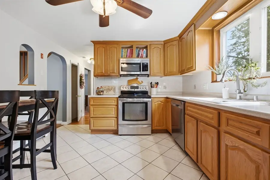 6 Locke Road, Billerica, MA 01821 - #3