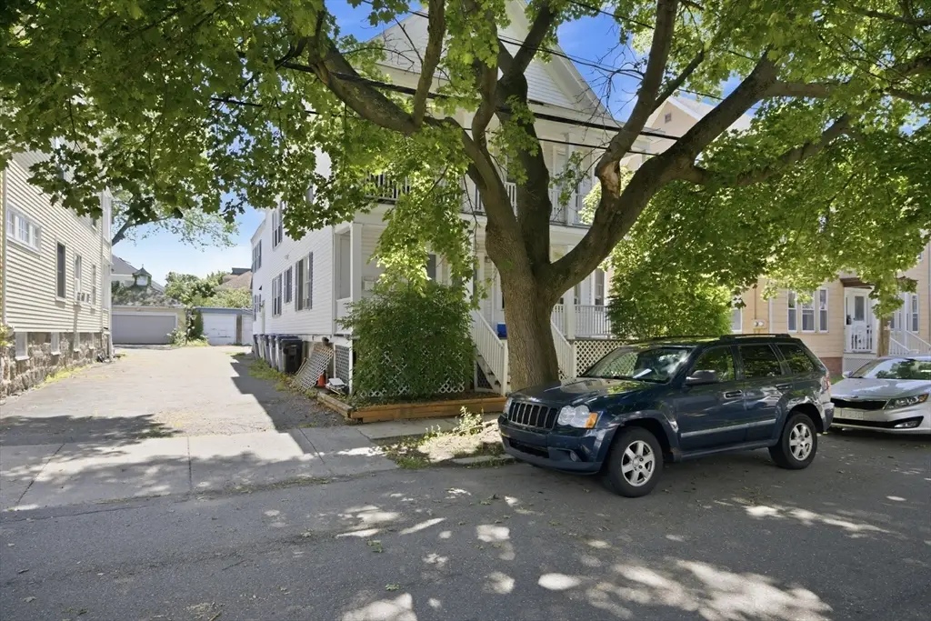 11 Gardner St #4, Salem, MA 01970 - #1