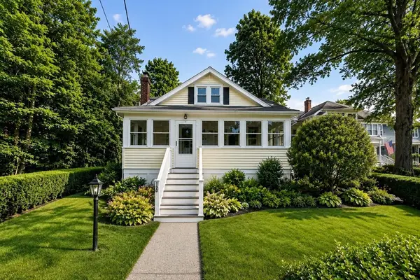 190 Pierce Rd, Weymouth, MA 02188