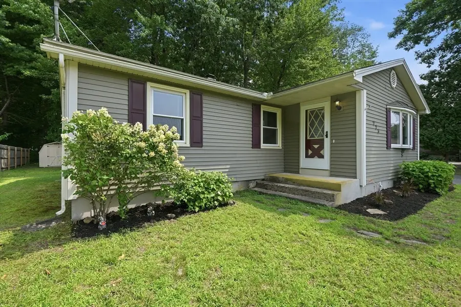 223 Garnet St, Springfield, MA 01129 - #3