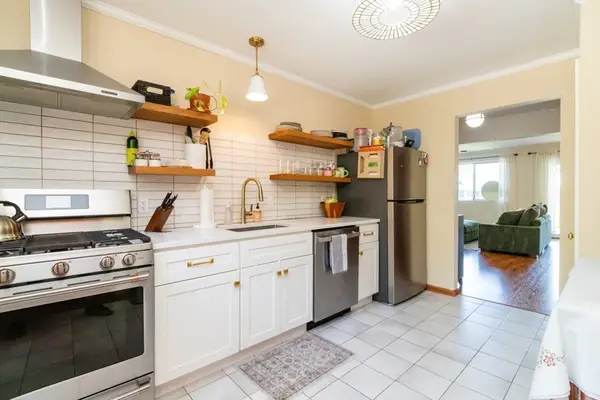 25 Bayberry Dr #4, Sharon, MA 02067