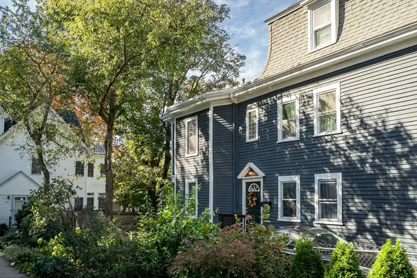 631 Chestnut Hill Ave #631, Brookline, MA 02445
