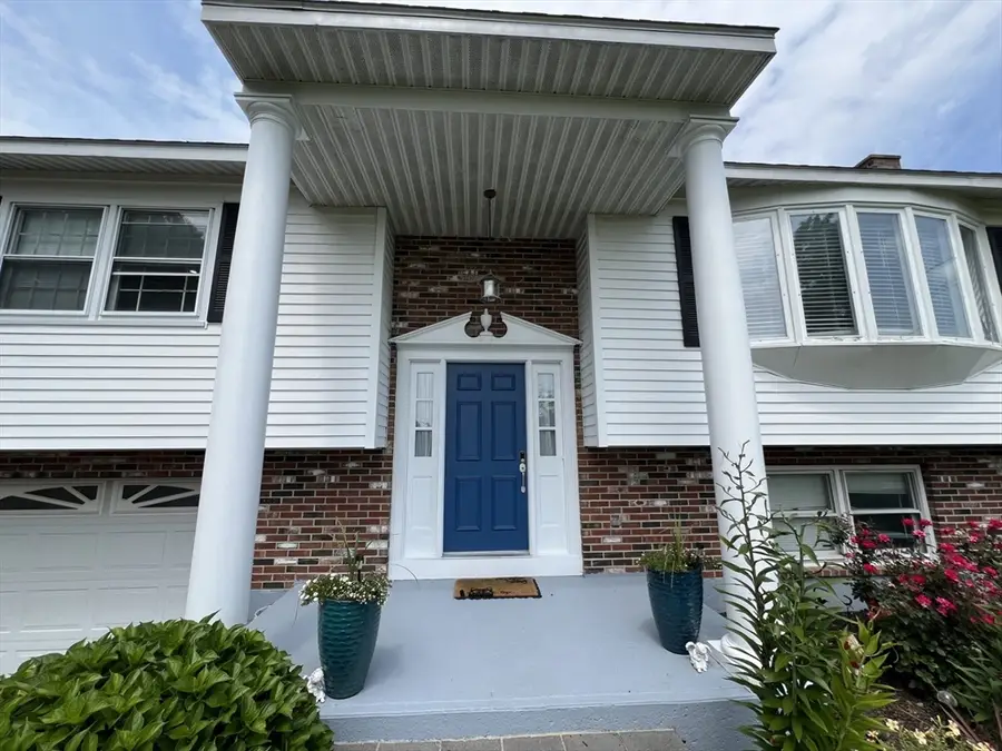 27 Hill St, Leominster, MA 01453 - #2
