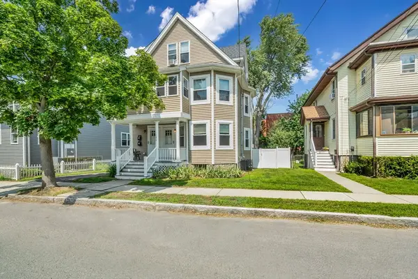 134 Willow St, Quincy, MA 02170