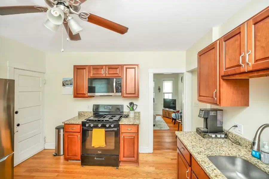 134 Willow St, Quincy, MA 02170 - #3