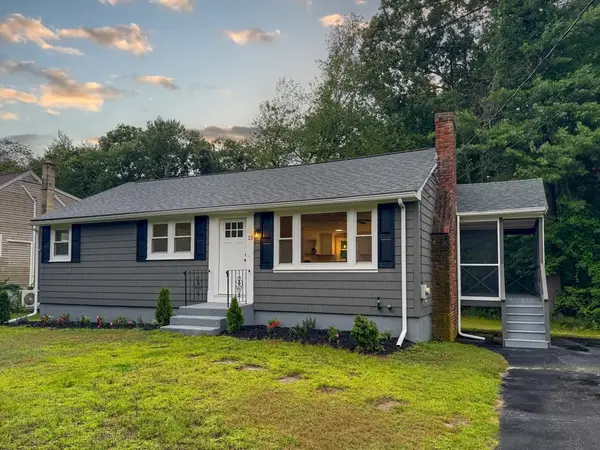 13 Center St, Medway, MA 02053