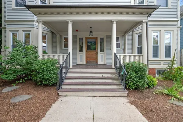 21 School St #1L, Somerville, MA 02143