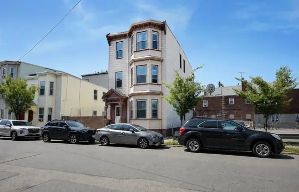 68 Brooks St, Boston, MA 02128