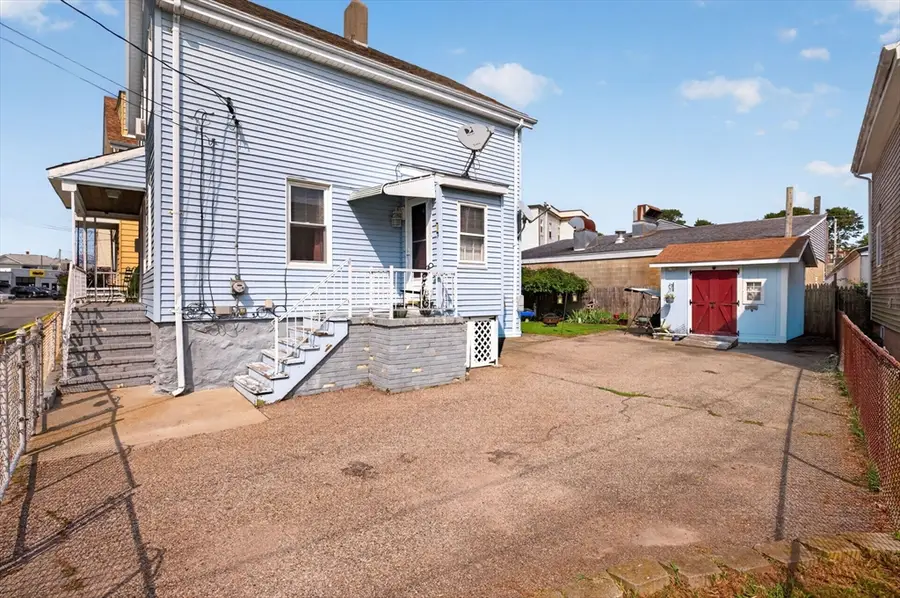 32 Raymond St, Fall River, MA 02723 - #3