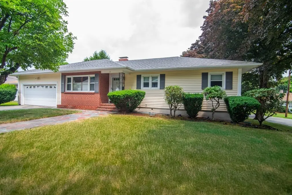 10 Magnolia Rd, Methuen, MA 01844 - #1