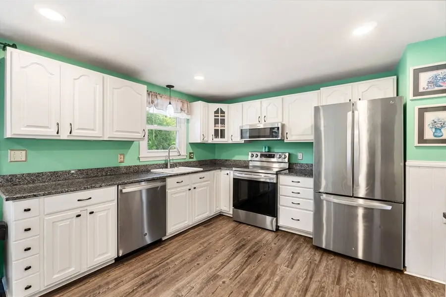 64 Brand Ave, Wilmington, MA 01887 - #3