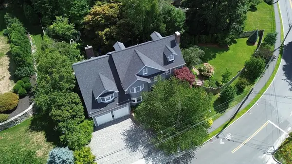55-B Hancock St, Lexington, MA 02420