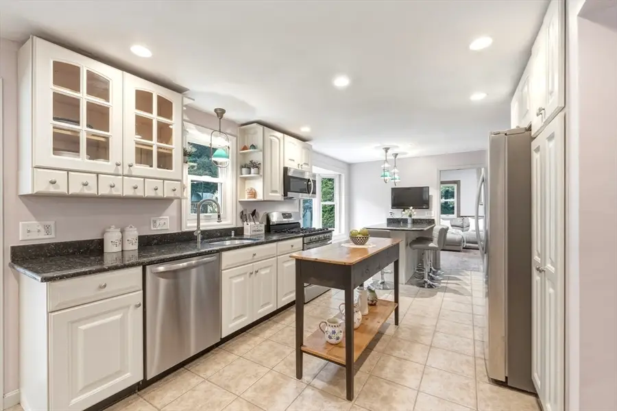 6 Rogers Ave, Marlborough, MA 01752 - #2