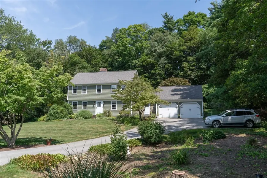 32 Mcgregory Rd, Sturbridge, MA 01566 - #3