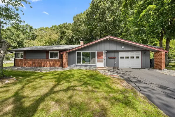 59 Eaton Rd, Framingham, MA 01701