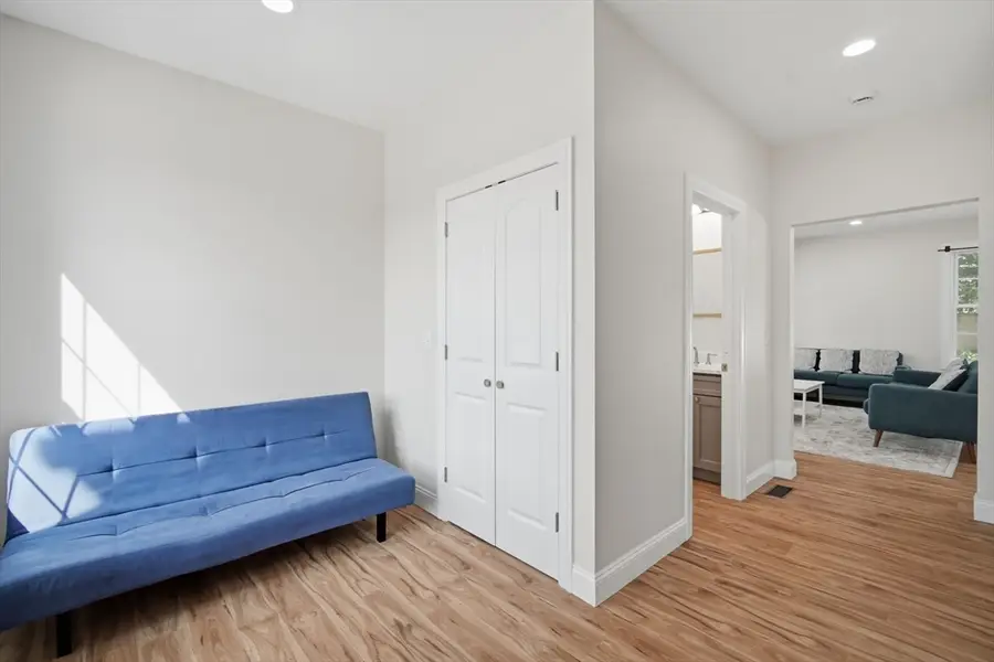 24 Medford St, Springfield, MA 01107 - #2