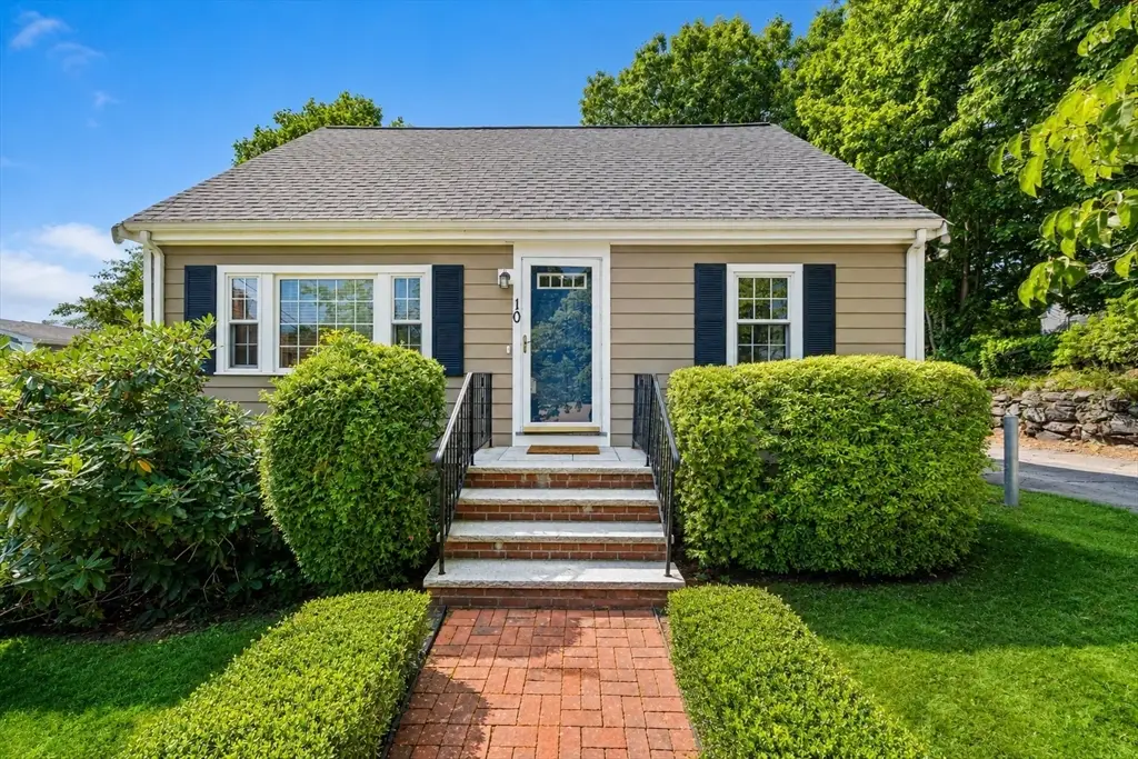 10 Curtis Cir, Canton, MA 02021 - #1