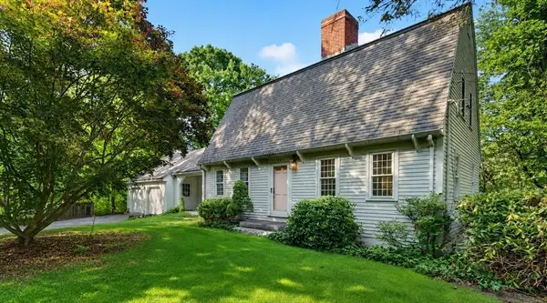 36 Woodland Rd, Andover, MA 01810
