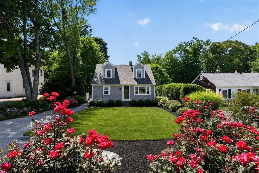 47 Church St, Cohasset, MA 02025 - #2