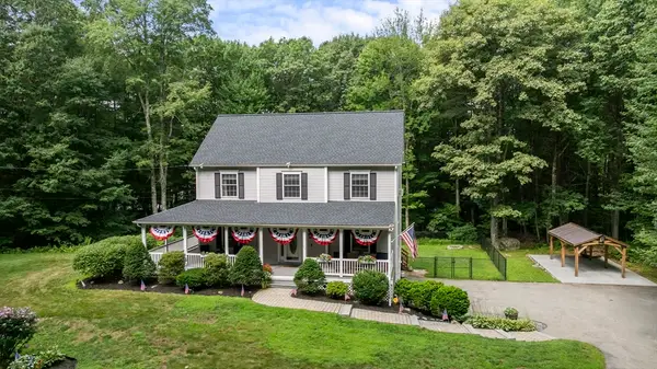 115 Butterworth Rd, Barre, MA 01005