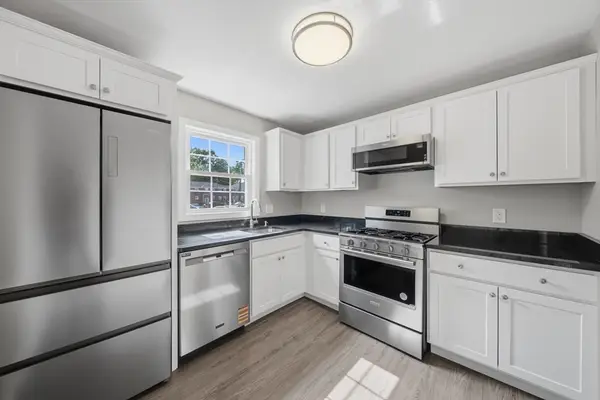 1582 Memorial Ave #1B, West Springfield, MA 01089