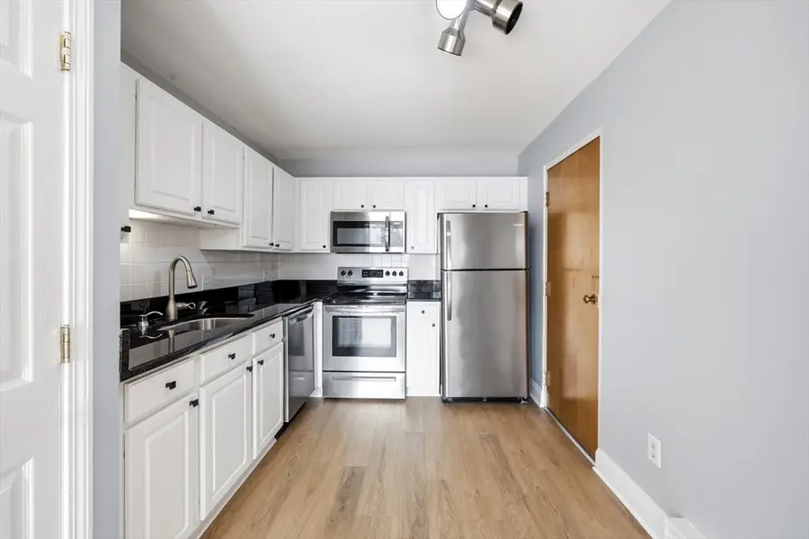 326 Broadway #9, Somerville, MA 02145 - #3
