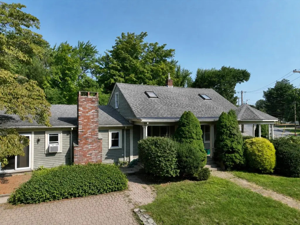 18 North Ave, Attleboro, MA 02703 - #1