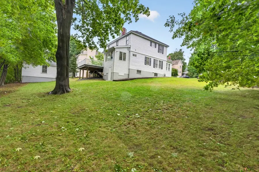 8 Darling St, Worcester, MA 01605 - #2