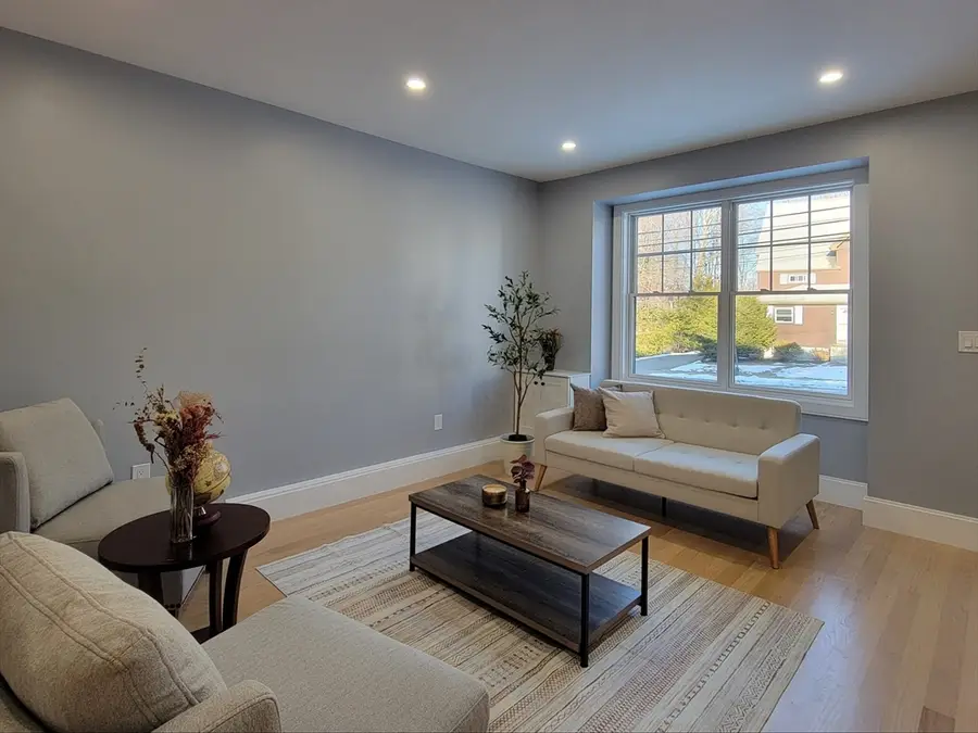 55 Oak Ave, Newton, MA 02465 - #3