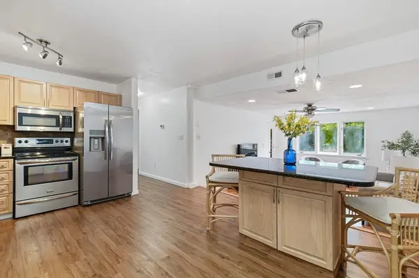 30 Chapman #203, Weymouth, MA 02189